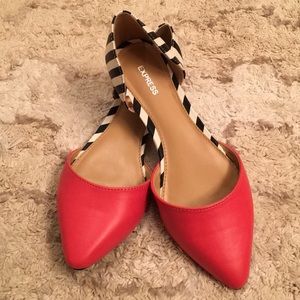 Size 6 express flats worn once. Great condition!